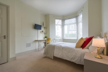 7 bed house, Mackintosh Place, Plasnewydd, Cardiff, CF244RJ - Image 4